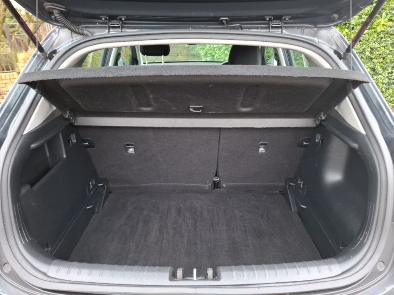 Used Kia Stonic 2023 for sale - 78071335: Photo 8