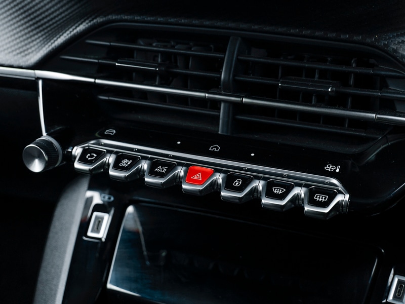 Used Peugeot 2008 2024 for sale - 77611073: Photo 18