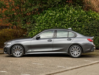 Used BMW 3 Series 2021 for sale - 77987830: Photo