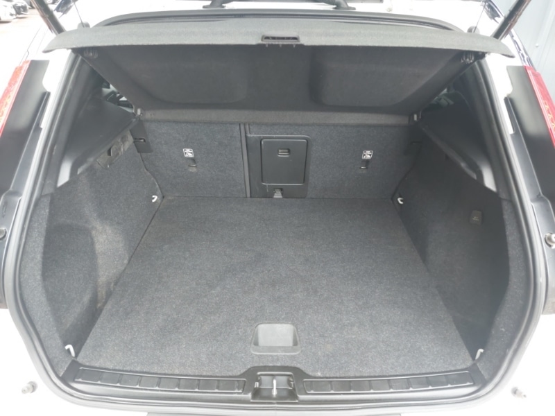 Used Volvo XC40 2021 for sale - 76589309: Photo 8