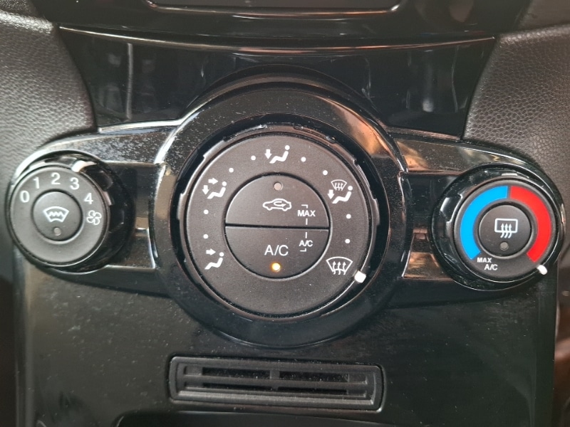 Used Ford Fiesta 2015 for sale - 77585091: Photo 14