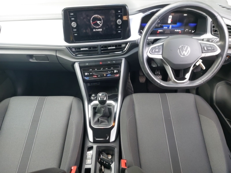Used Volkswagen T-Roc 2022 for sale - 76354395: Photo 2