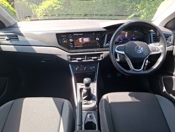 Used Volkswagen Taigo 2023 for sale - 79153534: Photo