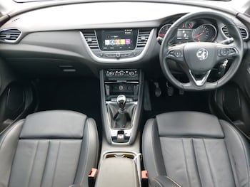 Used Vauxhall Grandland X 2020 for sale - 76335857: Photo 2