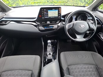 Used Toyota C-HR 2021 for sale - 78515793: Photo