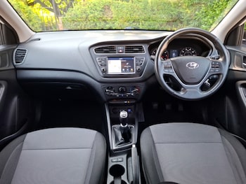 Used Hyundai i20 2019 for sale - 79126843: Photo