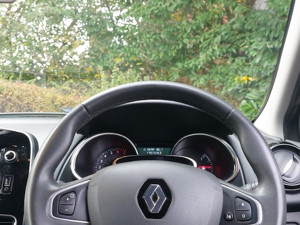 Used Renault Clio 2018 for sale - 76328838: Photo 10