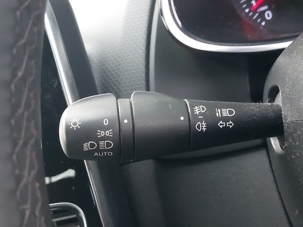 Used Renault Clio 2018 for sale - 76328838: Photo 16