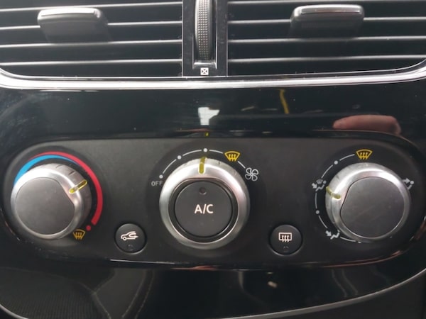 Used Renault Clio 2018 for sale - 76328838: Photo 18