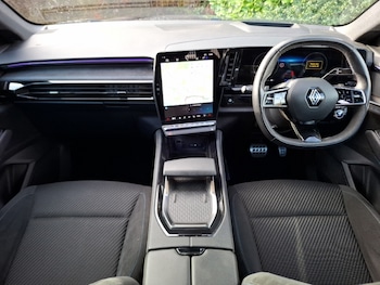 Used Renault Austral 2024 for sale - 77624031: Photo