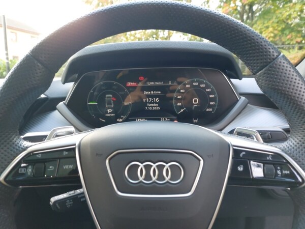 Used Audi e-tron GT 2023 for sale - 76225858: Photo 17