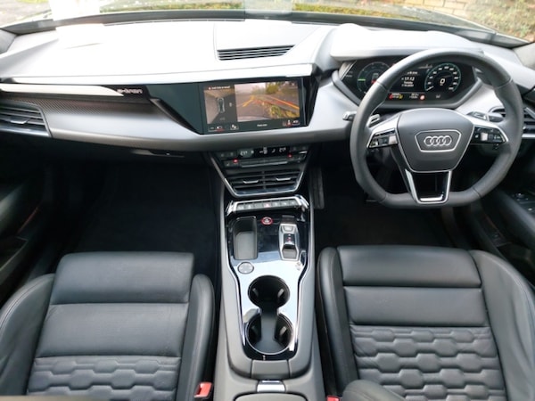 Used Audi e-tron GT 2023 for sale - 76225858: Photo 2