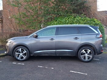 Used Peugeot 5008 2022 for sale - 77289993: Photo