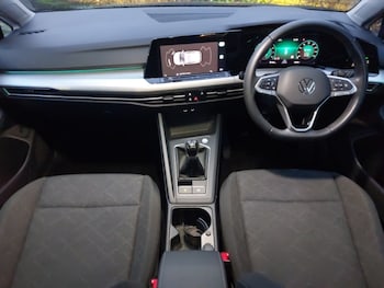 Used Volkswagen Golf 2024 for sale - 76822245: Photo