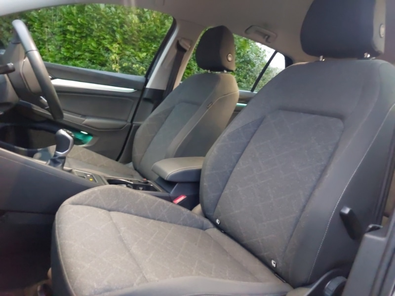 Used Volkswagen Golf 2024 for sale - 76822245: Photo 5