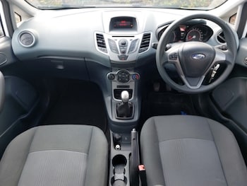 Used Ford Fiesta 2011 for sale - 76226001: Photo 2