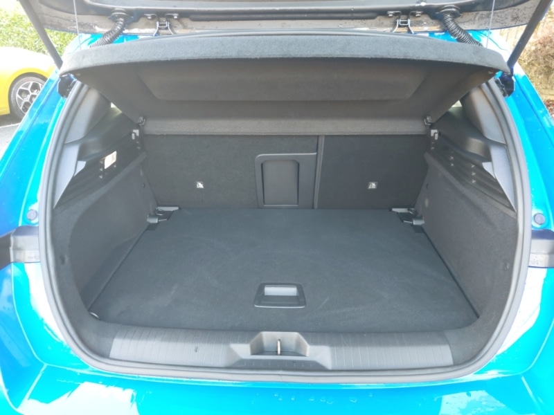 Used Vauxhall Astra 2023 for sale - 76925319: Photo 8