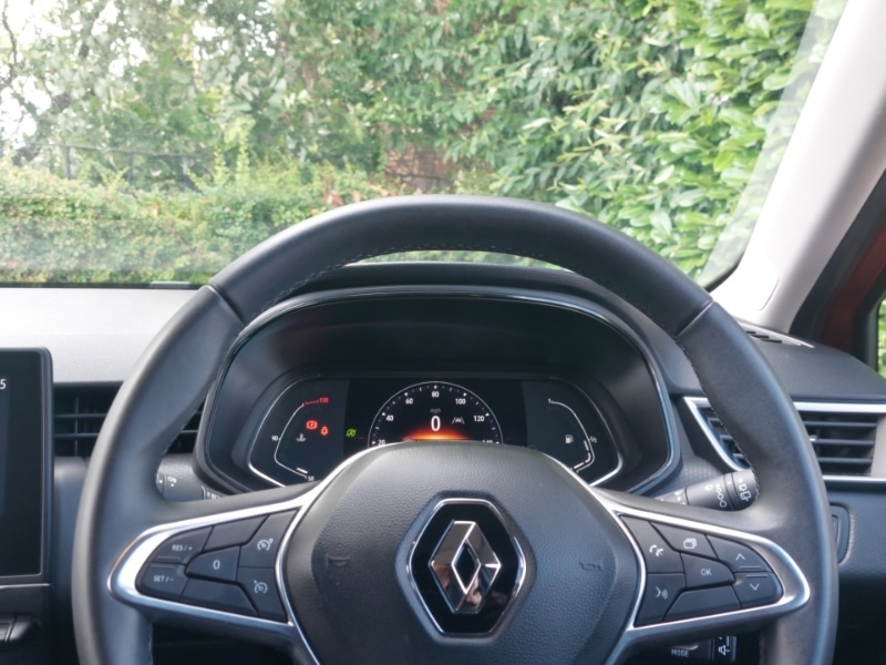 Used Renault Clio 2023 for sale - 76427701: Photo 10