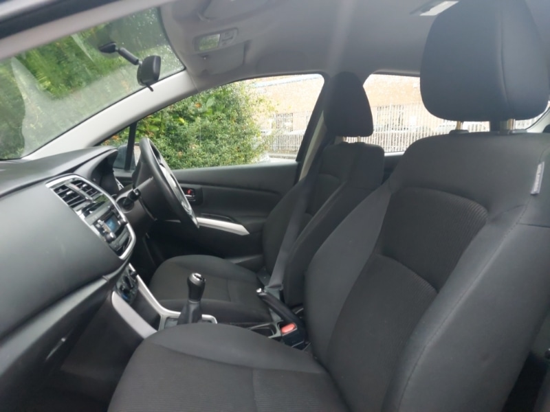 Used Suzuki SX4 S-Cross 2017 for sale - 76414645: Photo 5