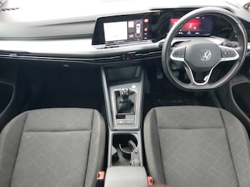 Used Volkswagen Golf 2024 for sale - 76951687: Photo