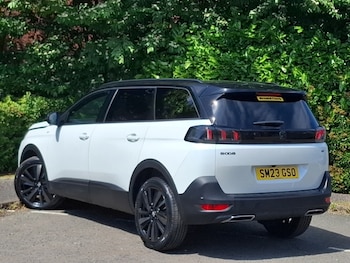 Used Peugeot 5008 2023 for sale - 78963102: Photo