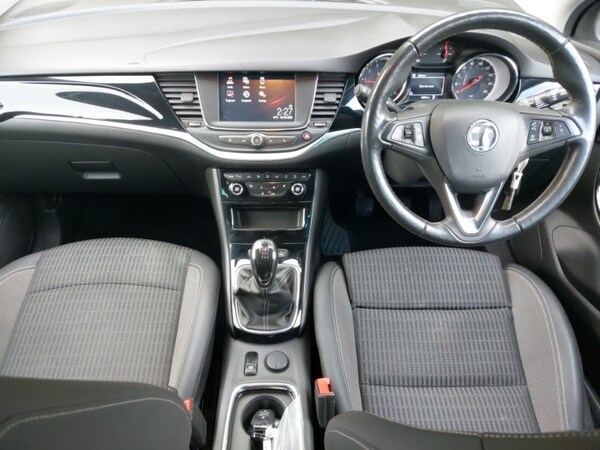 Used Vauxhall Astra 2021 for sale - 76289493: Photo 2