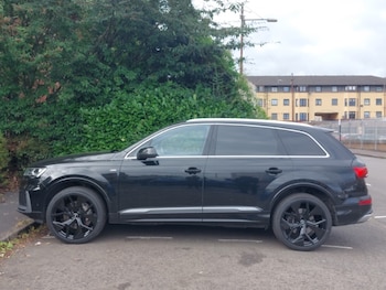 Used Audi Q7 2022 for sale - 76974988: Photo
