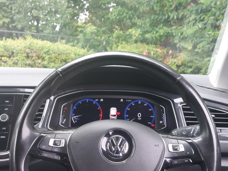 Used Volkswagen T-Roc 2018 for sale - 76451223: Photo 10