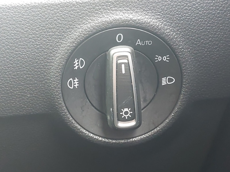 Used Volkswagen T-Roc 2018 for sale - 76451223: Photo 14