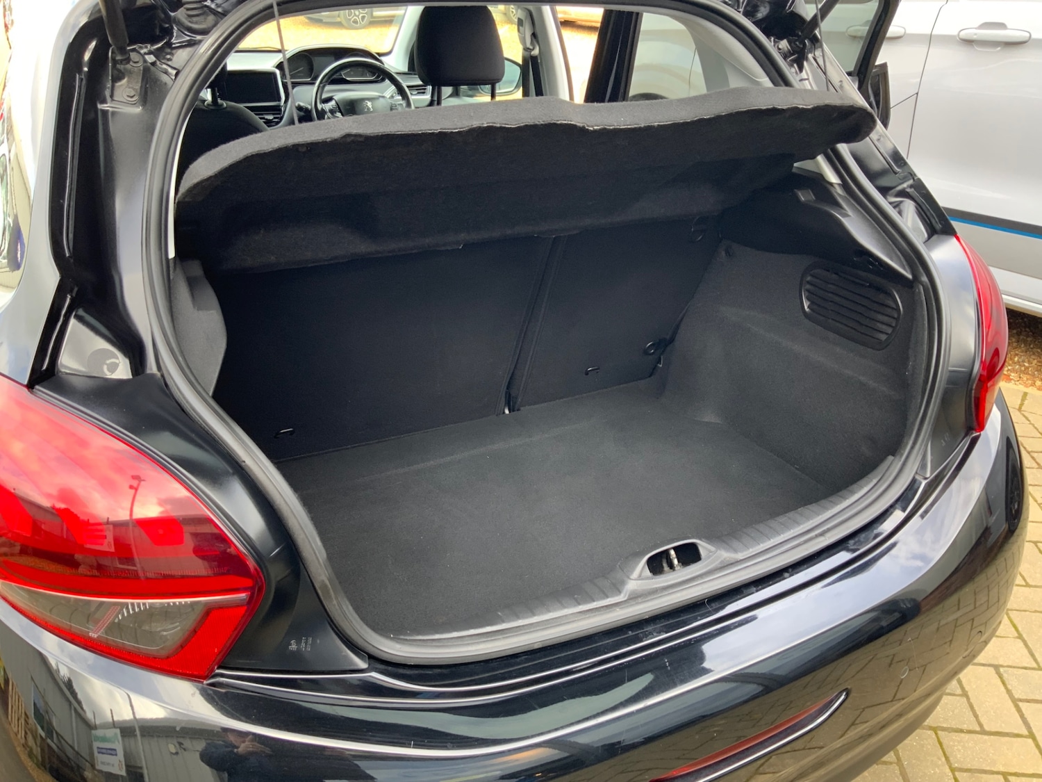 Used Peugeot 208 2019 for sale - 77864591: Photo 21