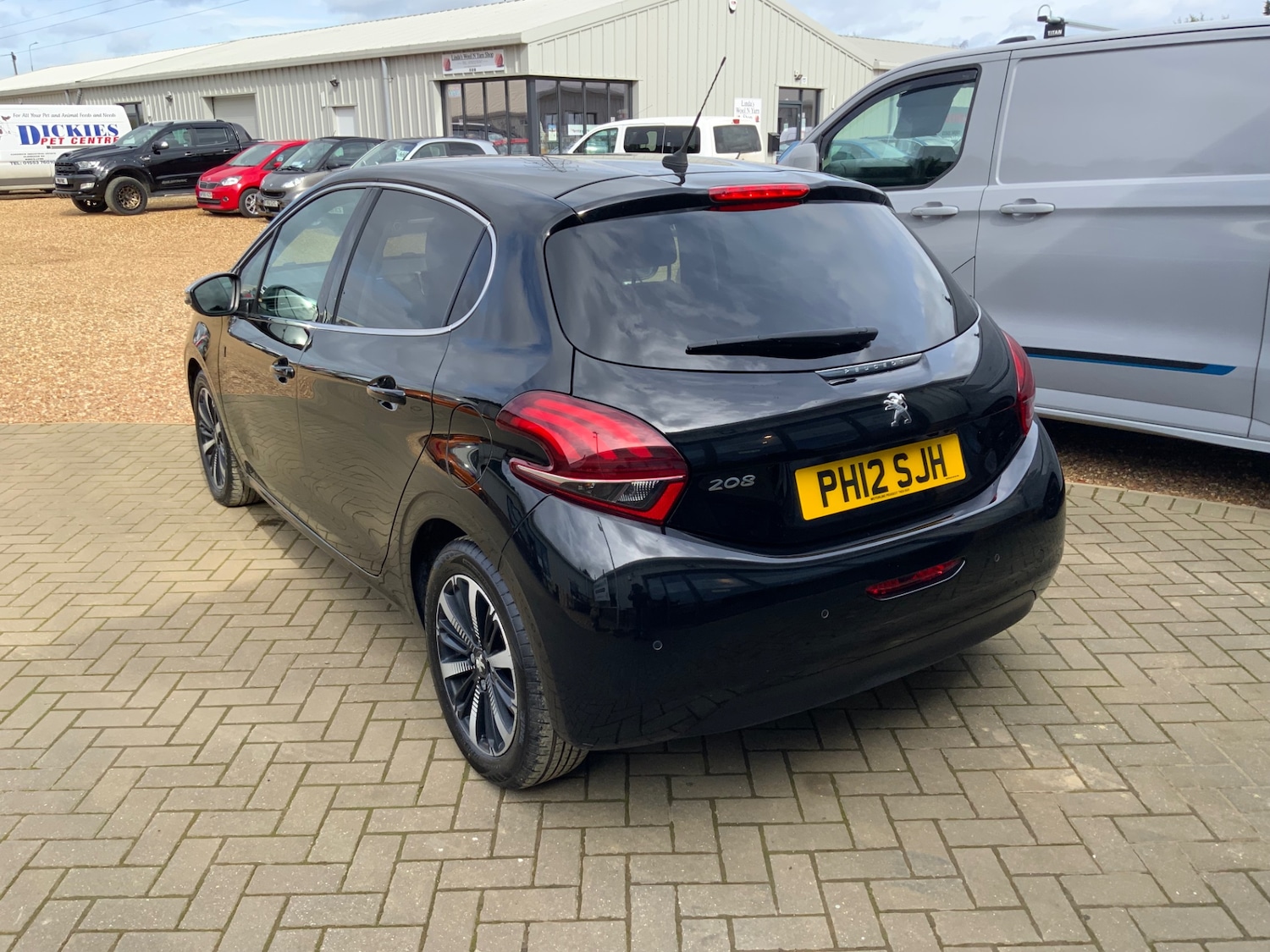 Used Peugeot 208 2019 for sale - 77864591: Photo 3