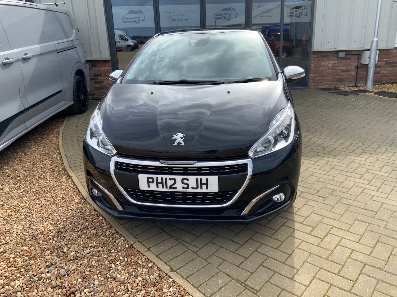 Used Peugeot 208 2019 for sale - 77864591: Photo 9