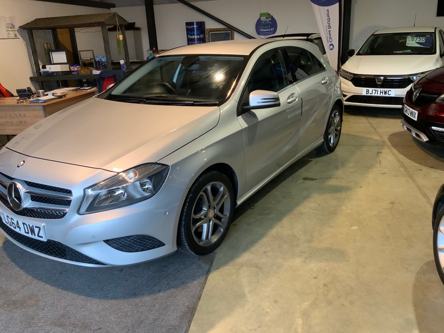 Used Mercedes-Benz A-Class 2014 for sale - 76402270: Photo 2