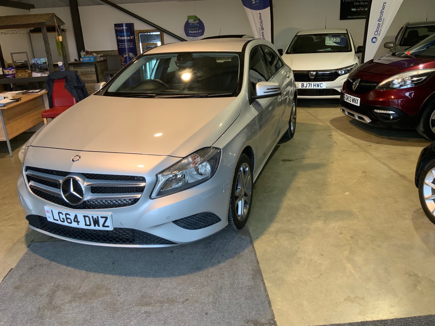 Used Mercedes-Benz A-Class 2014 for sale - 76402270: Photo 3