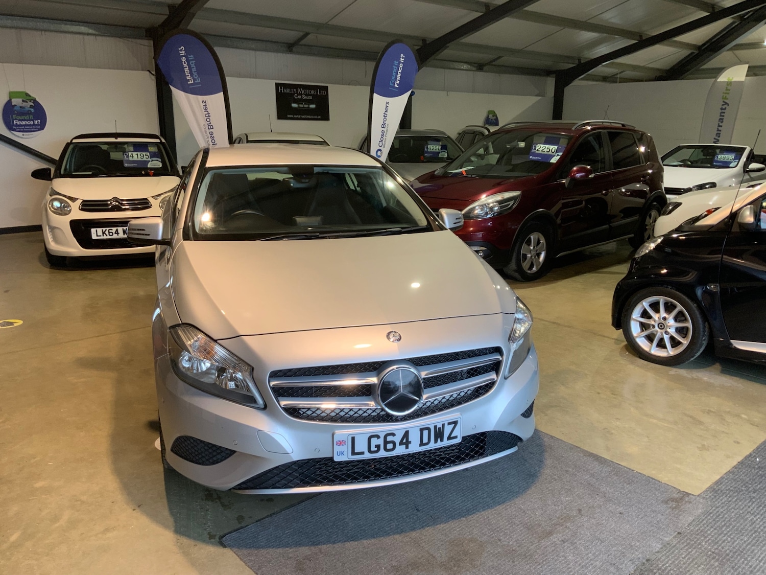 Used Mercedes-Benz A-Class 2014 for sale - 76402270: Photo 5