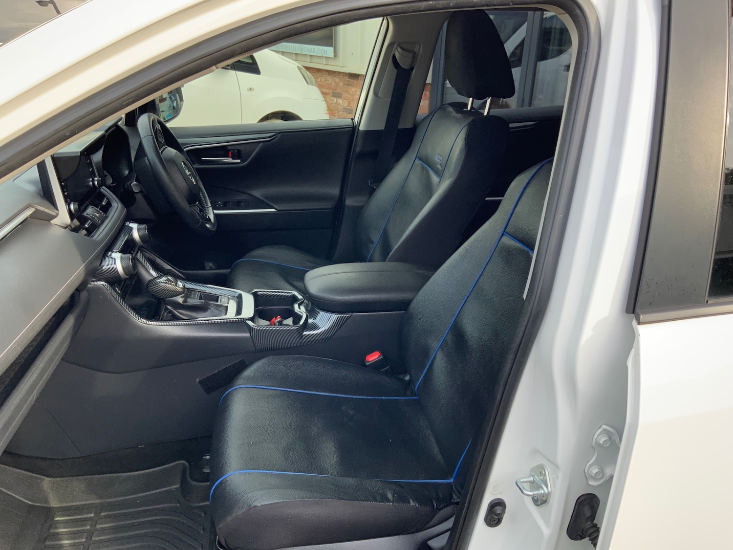 Used Toyota RAV4 2019 for sale - 76143908: Photo 10