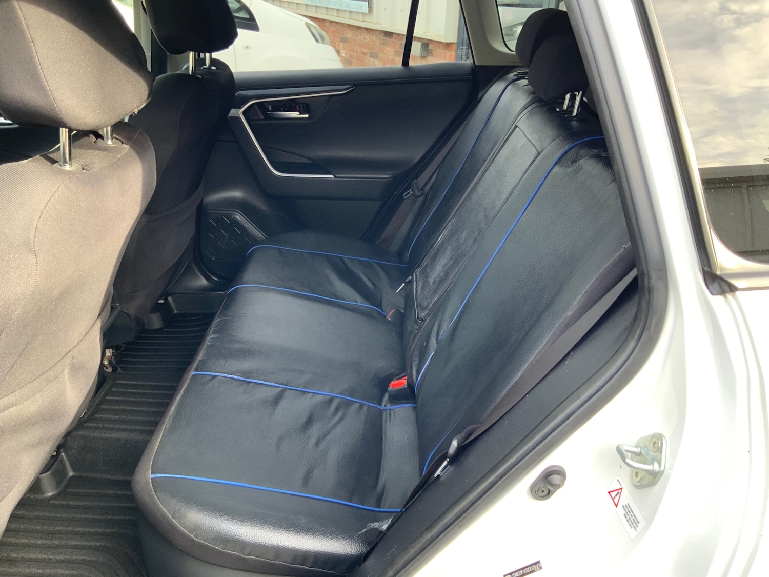 Used Toyota RAV4 2019 for sale - 76143908: Photo 16