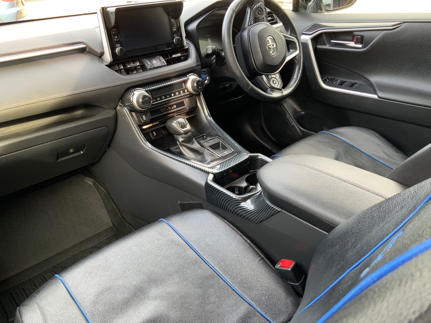 Used Toyota RAV4 2019 for sale - 76143908: Photo 9