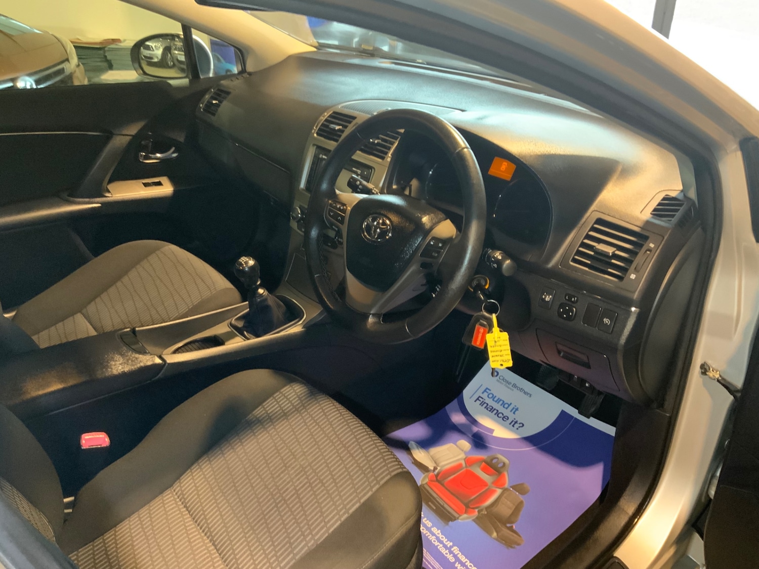 Used Toyota Avensis 2011 for sale - 77543346: Photo 12