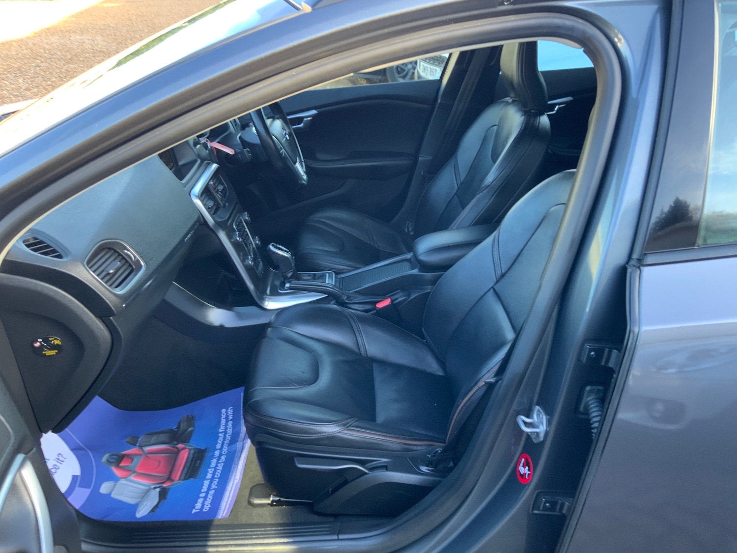 Used Volvo V40 2014 for sale - 77233816: Photo 12