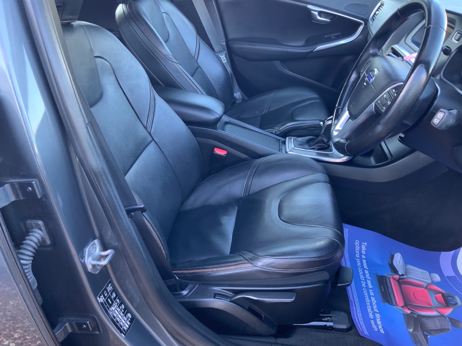 Used Volvo V40 2014 for sale - 77233816: Photo 13