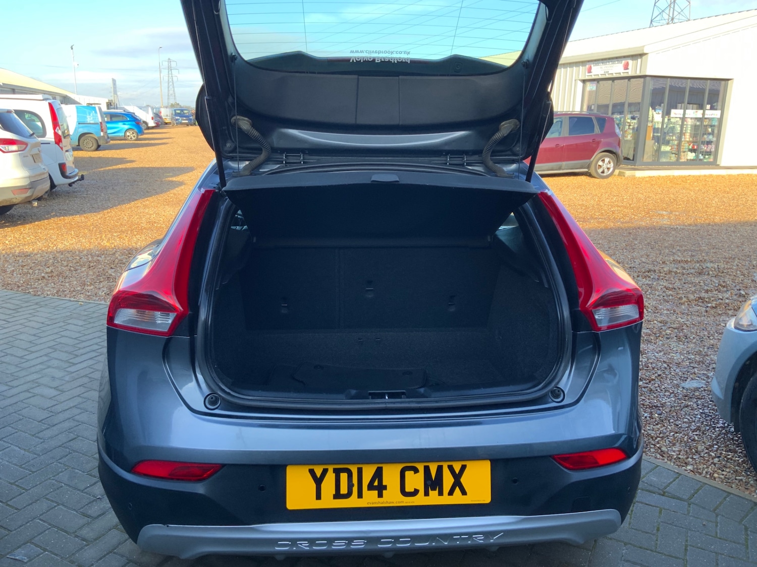 Used Volvo V40 2014 for sale - 77233816: Photo 20