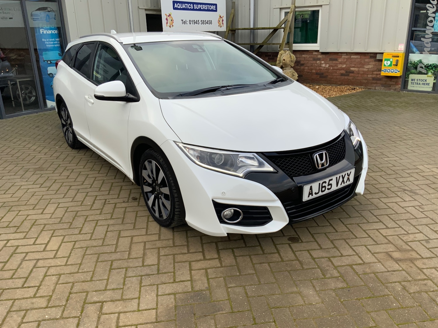 Used Honda Civic 2015 for sale - 76905495: Photo 2