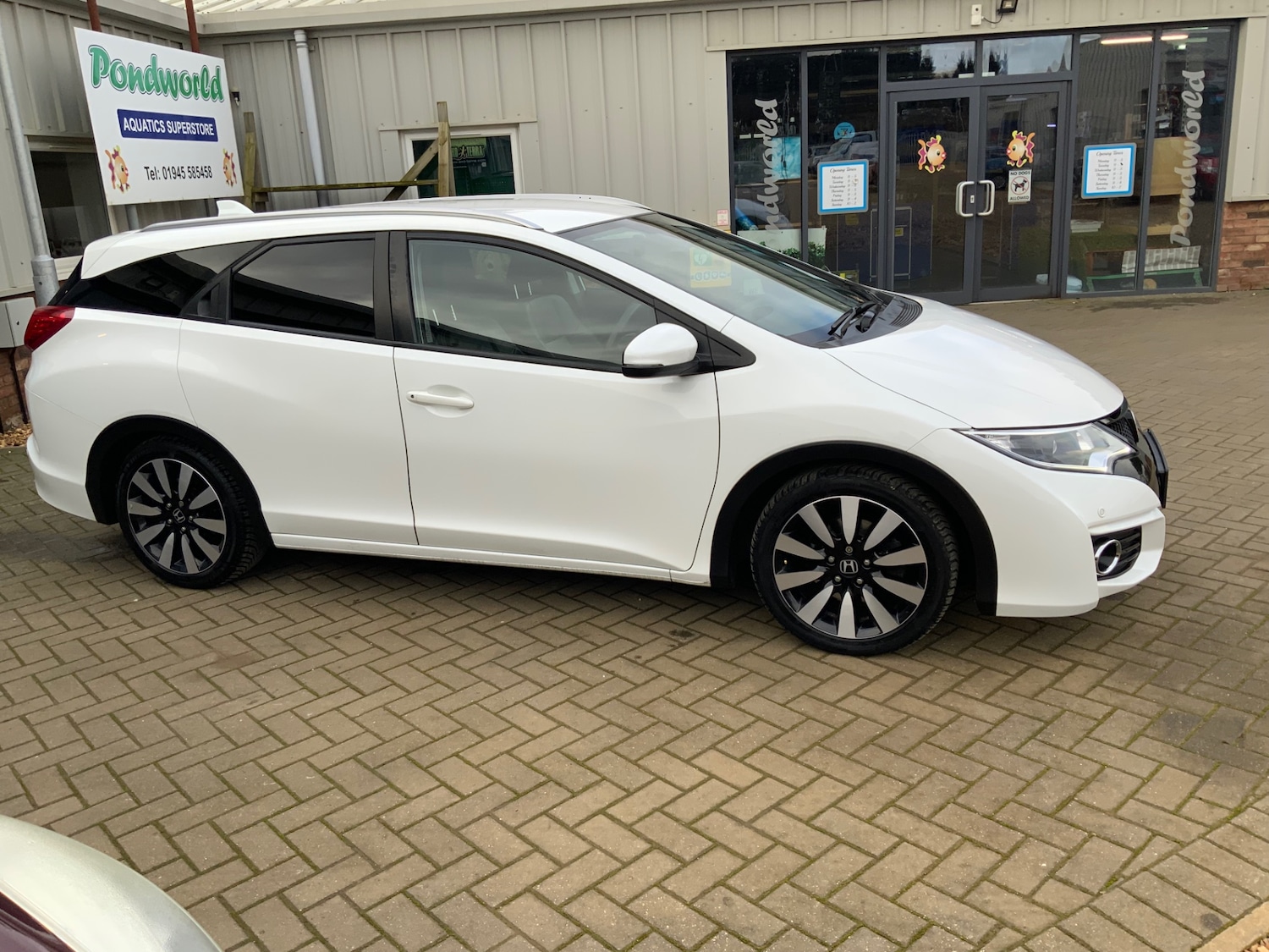 Used Honda Civic 2015 for sale - 76905495: Photo 4