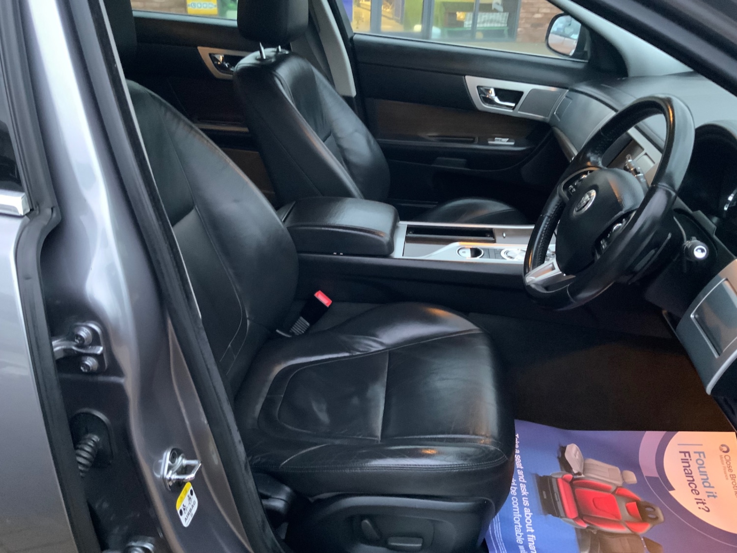 Used Jaguar XF 2012 for sale - 76919439: Photo 8