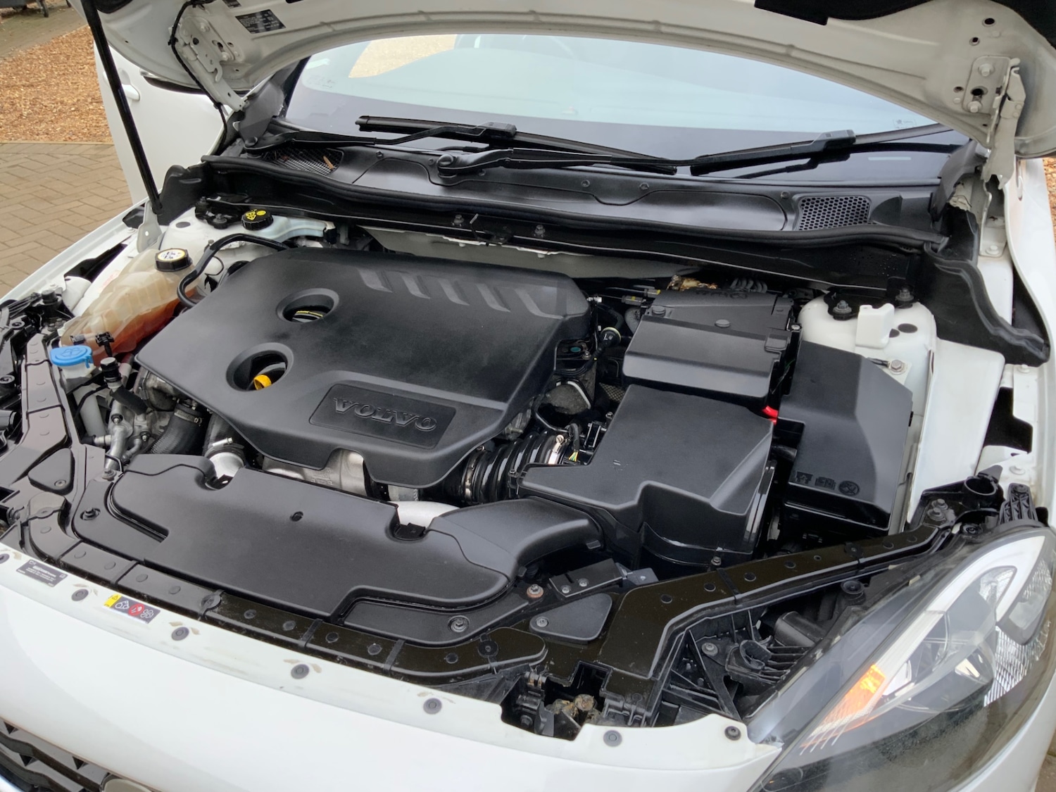 Used Volvo V40 2015 for sale - 77367997: Photo 21