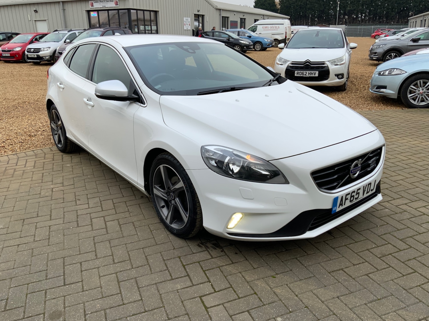 Used Volvo V40 2015 for sale - 77367997: Photo 6