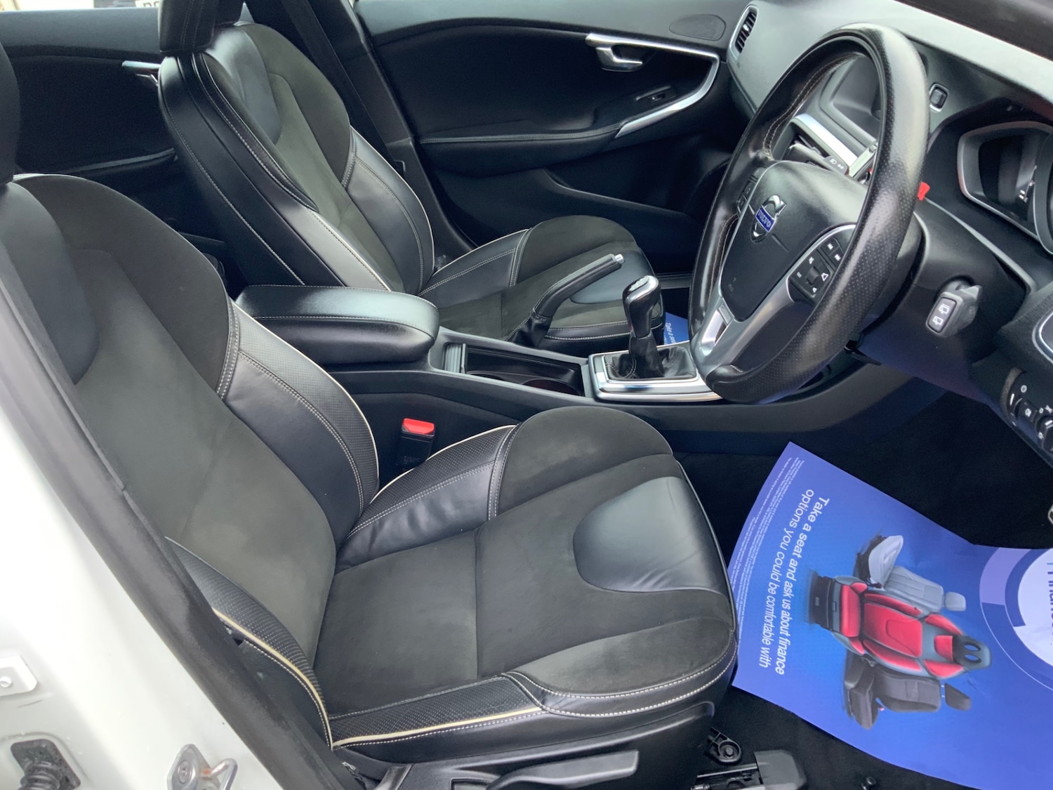 Used Volvo V40 2015 for sale - 77367997: Photo 9