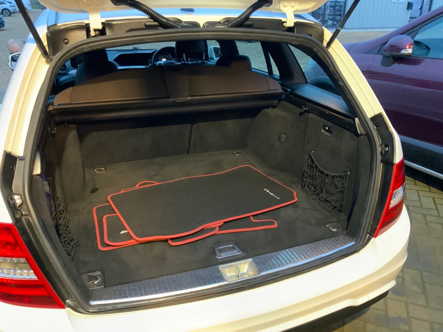 Used Mercedes-Benz C Class 2012 for sale - 76860145: Photo 15