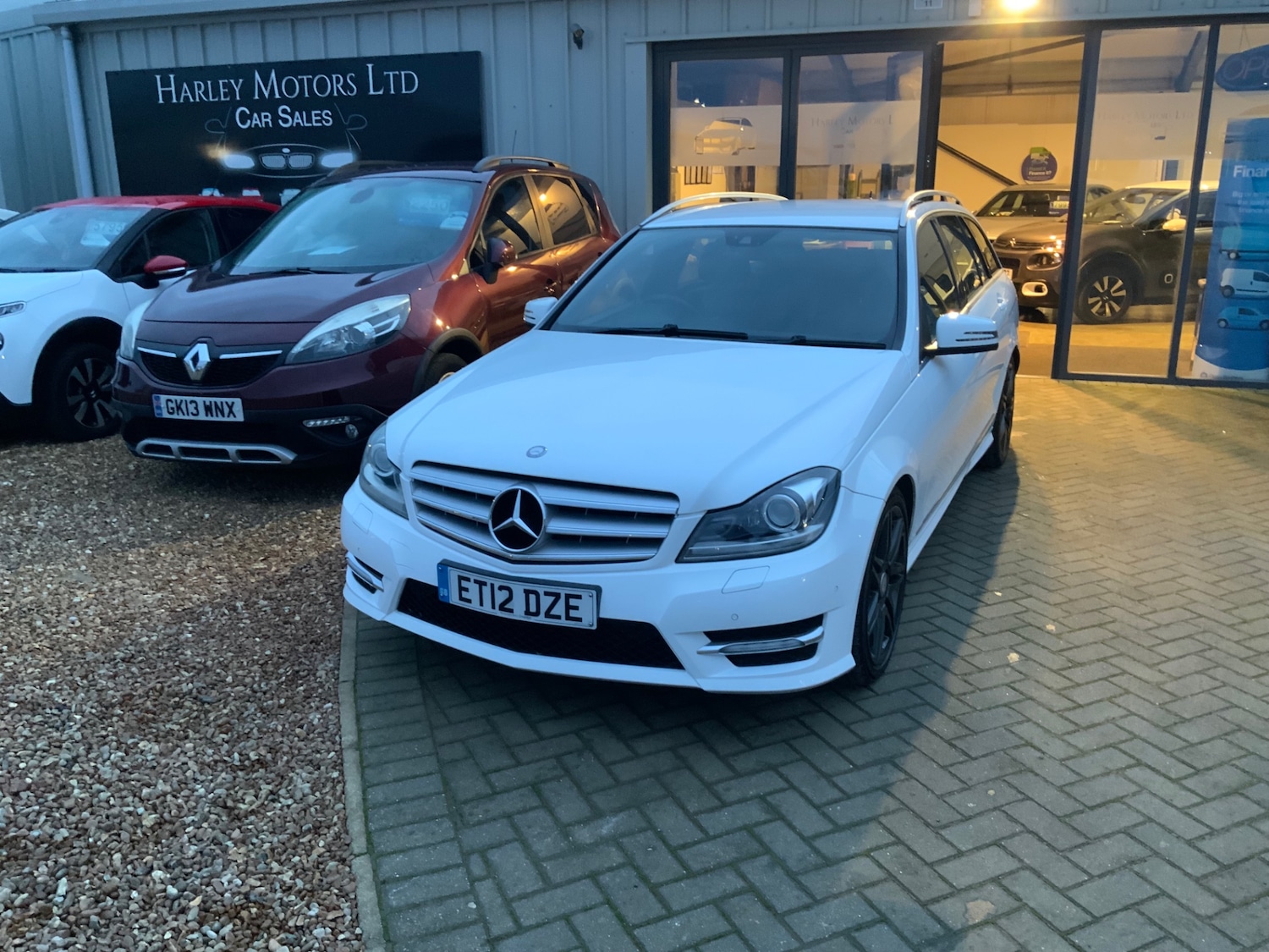 Used Mercedes-Benz C Class 2012 for sale - 76860145: Photo 5